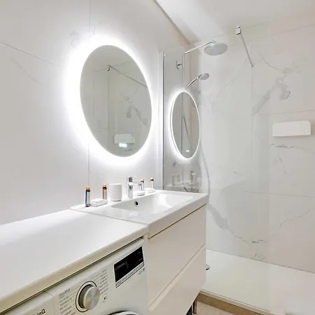 Apartment Modern -1br- 4p- Ternes Paris