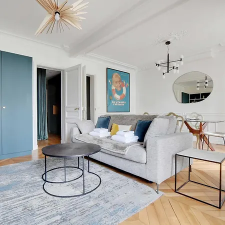 Modern -1br- 4p- Ternes