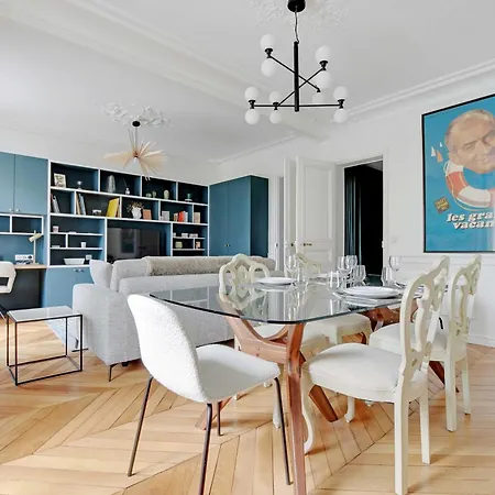 Modern -1br- 4p- Ternes Apartment *